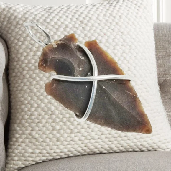 👣4/$20. Natural Stone Hand Knapped Arrowheah - Picture 3 of 5